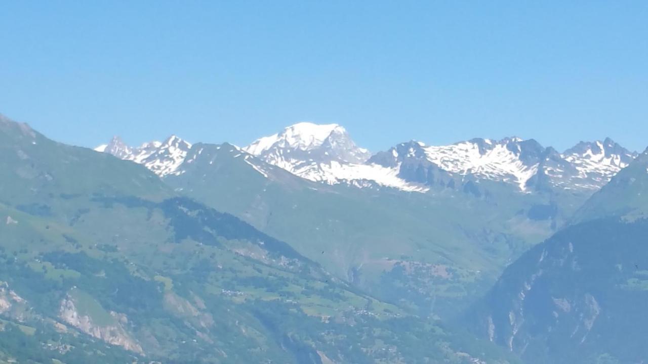 Bed and breakfast Chalet Hermine La Plagne Extérieur photo